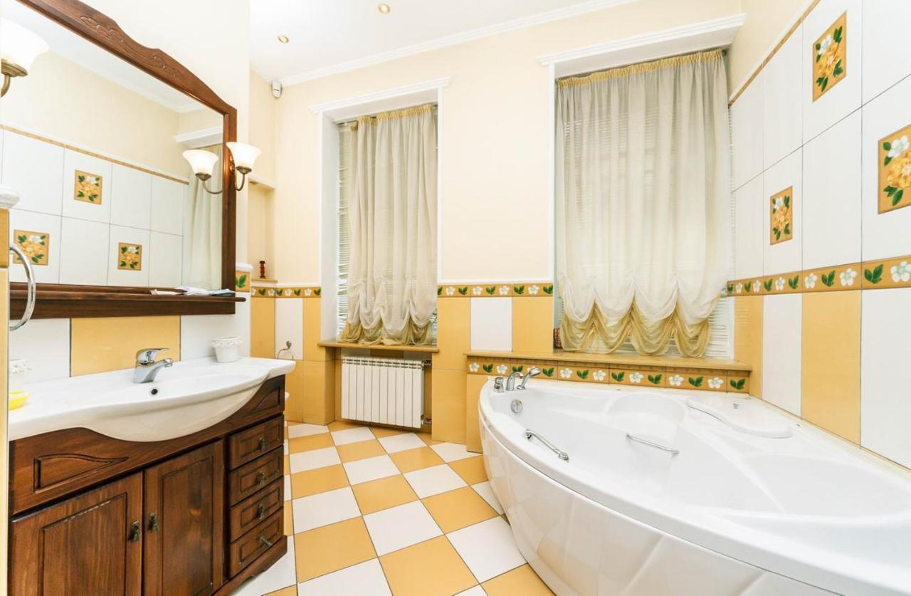 Apartament On Independence Square Kyiv Exterior foto