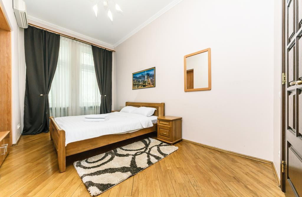 Apartament On Independence Square Kyiv Exterior foto